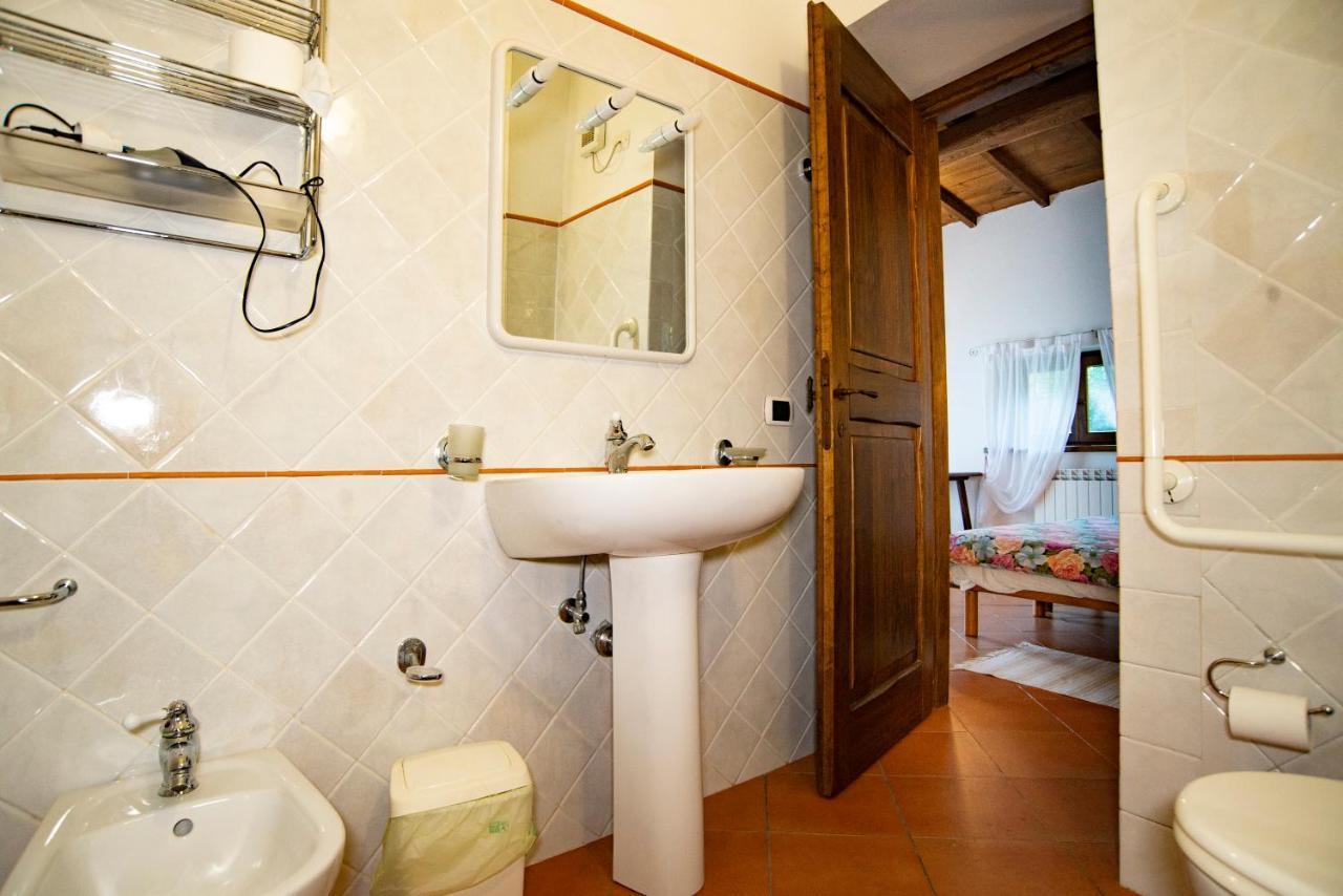 Agriturismo Il Corniolo Castiglione di Garfagnana Exteriör bild