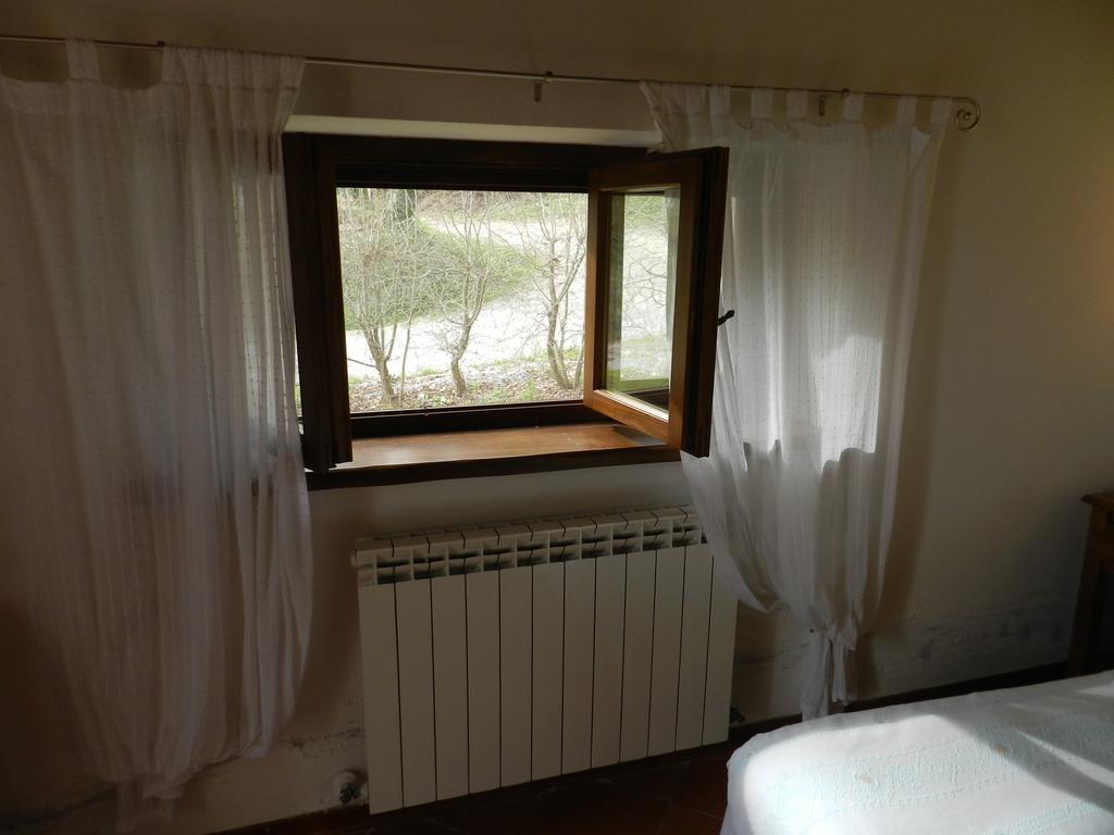 Agriturismo Il Corniolo Castiglione di Garfagnana Rum bild
